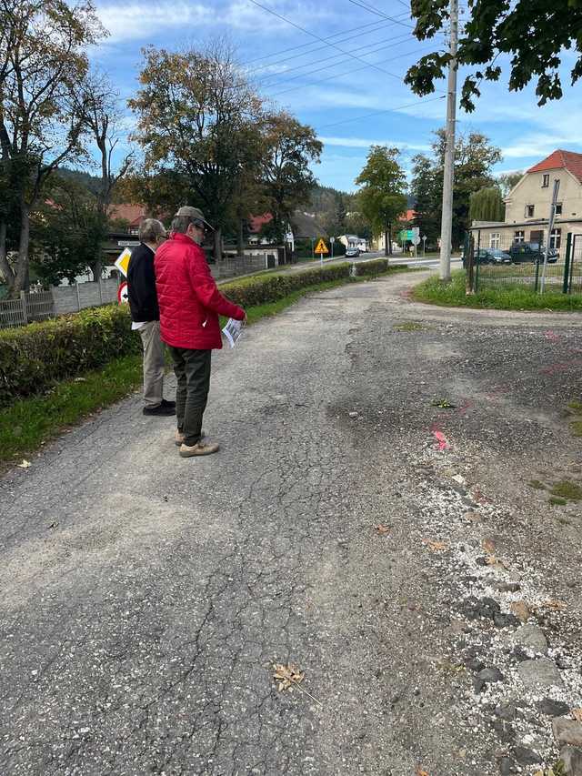 [FOTO] 198 tysięcy złotych na remont ulic w Złotym Stoku - mieszkańcy mogą już z nich korzystać!