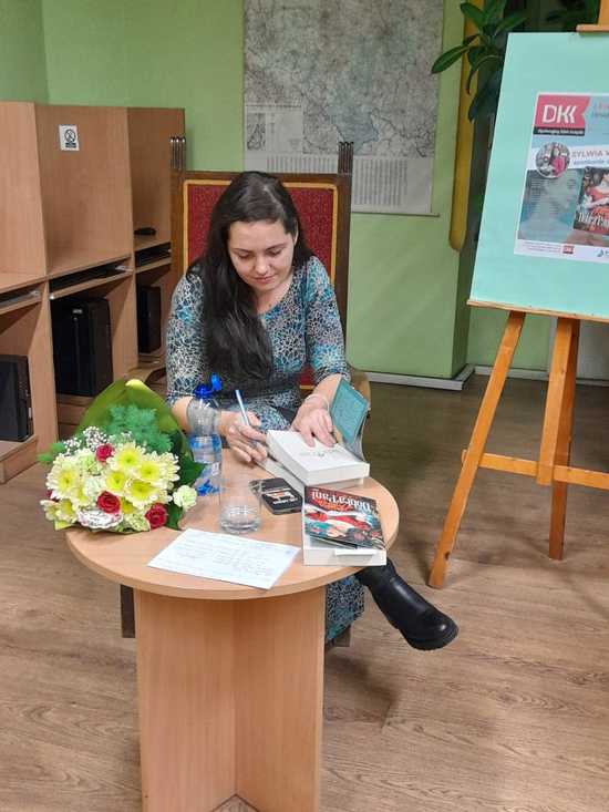 [FOTO] Spotkanie z Marianną Orańską w Ząbkowickiej Bibliotece – opowieść o kobiecie wyprzedzającej epokę