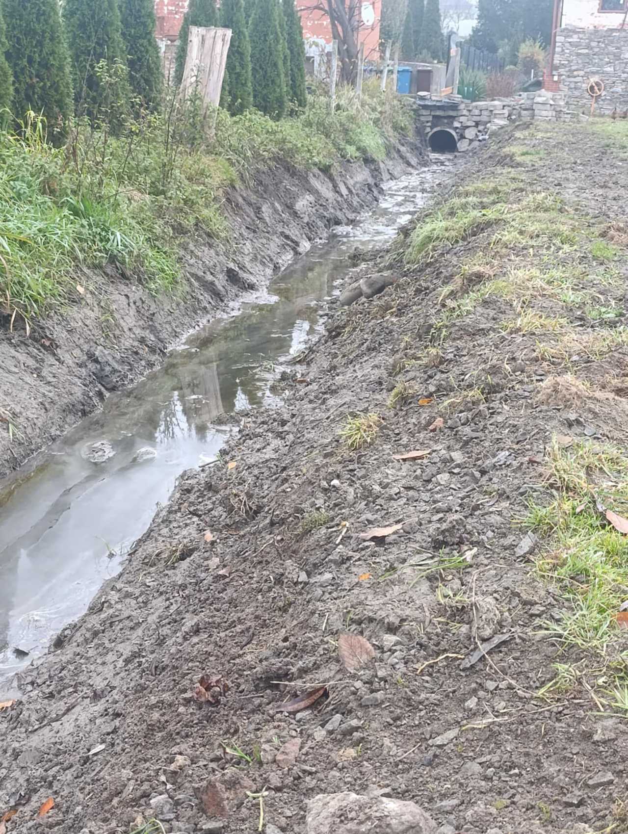 [FOTO] Trwają prace melioracyjne w gminie Kamieniec Ząbkowicki