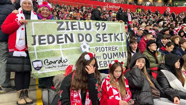 [FOTO] Uczniowie z Barda wizytowali u prezydenta Trzaskowskiego i kibicowali piłkarskiej reprezentacji
