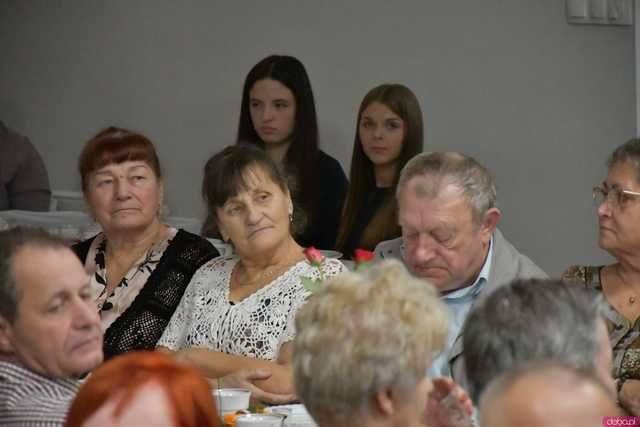 [FOTO, WIDEO] SeniorVita 2024: Wspólna podróż ku zdrowiu i radości w Mąkolnie