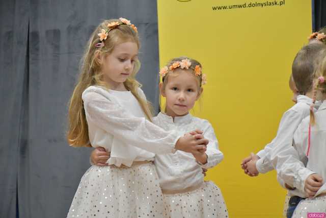 [FOTO, WIDEO] SeniorVita 2024: Wspólna podróż ku zdrowiu i radości w Mąkolnie