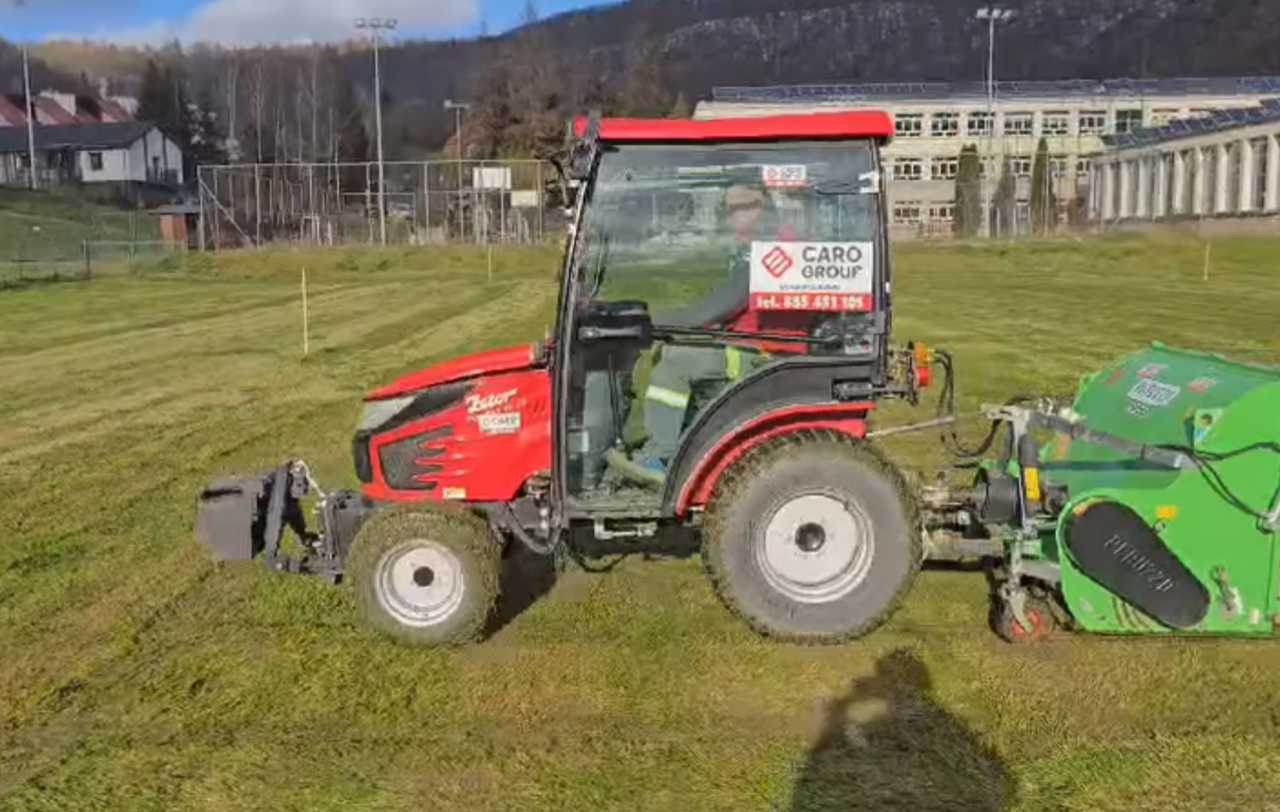 [FOTO] Stadion w Bardzie odzyska swój dawny blask! Ruszyły prace nad odbudową murawy po powodzi