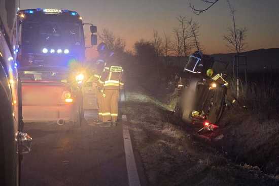 [FOTO] Niebezpieczny weekend na drogach: doszło aż do 8 zdarzeń!