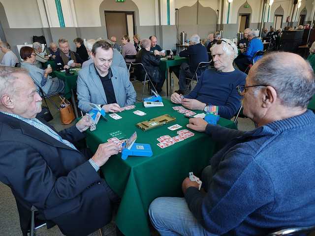 [FOTO] Turniej umysłów w Złotym Stoku: brydż i scrabble na najwyższym poziomie