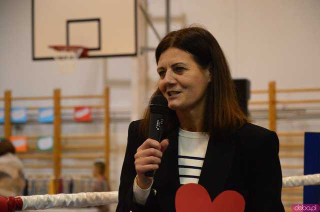 [FOTO,WIDEO] Charytatywna Mikołajkowa Gala bokserska dla Ali i Szymona