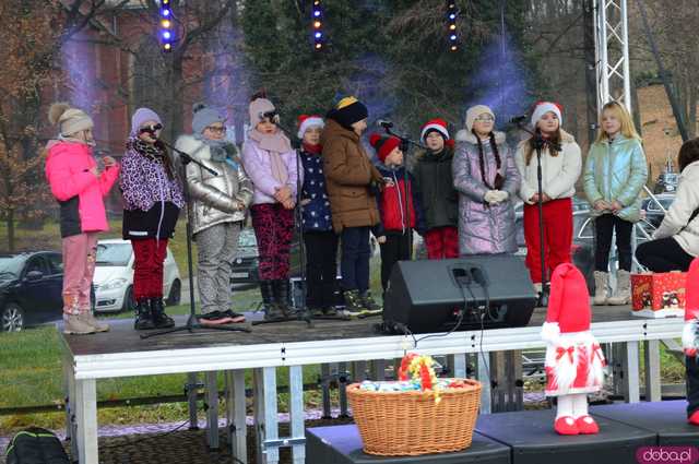 [FOTO,WIDEO] Jarmark Mikołajkowy w Kamieńcu Ząbkowickim 