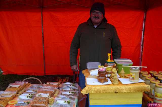 [FOTO,WIDEO] Jarmark Mikołajkowy w Kamieńcu Ząbkowickim 