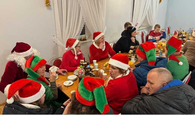 [FOTO] Mikołaj odwiedził dzieci z gminy Bardo