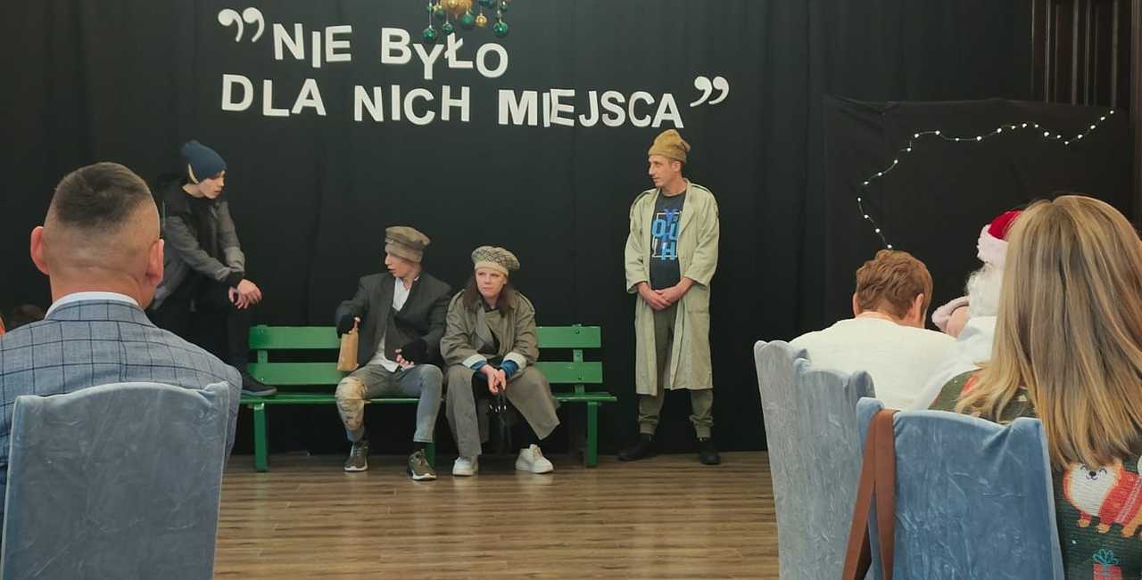 [FOTO] Mikołaj odwiedził dzieci z gminy Bardo