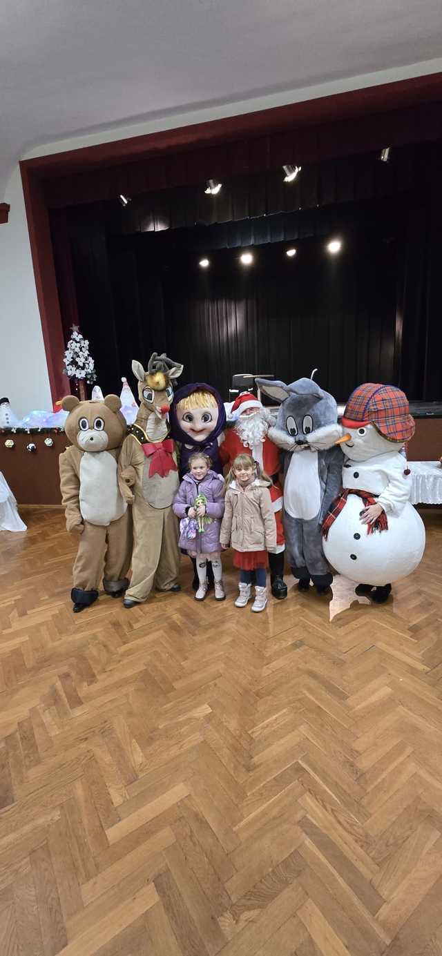 [FOTO] Święty Mikołaj odwiedził najmłodszych mieszkańców gminy Ciepłowody