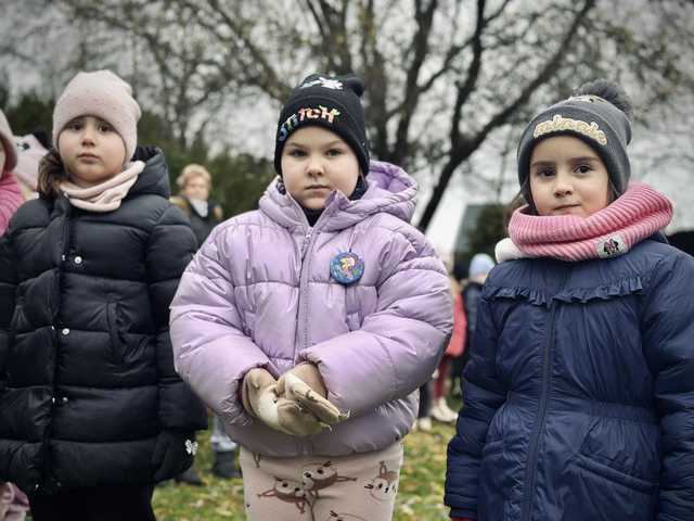 [FOTO] Sekrety parku i matematyczne zagadki – otwarto edukacyjne trasy w Ziębicach!