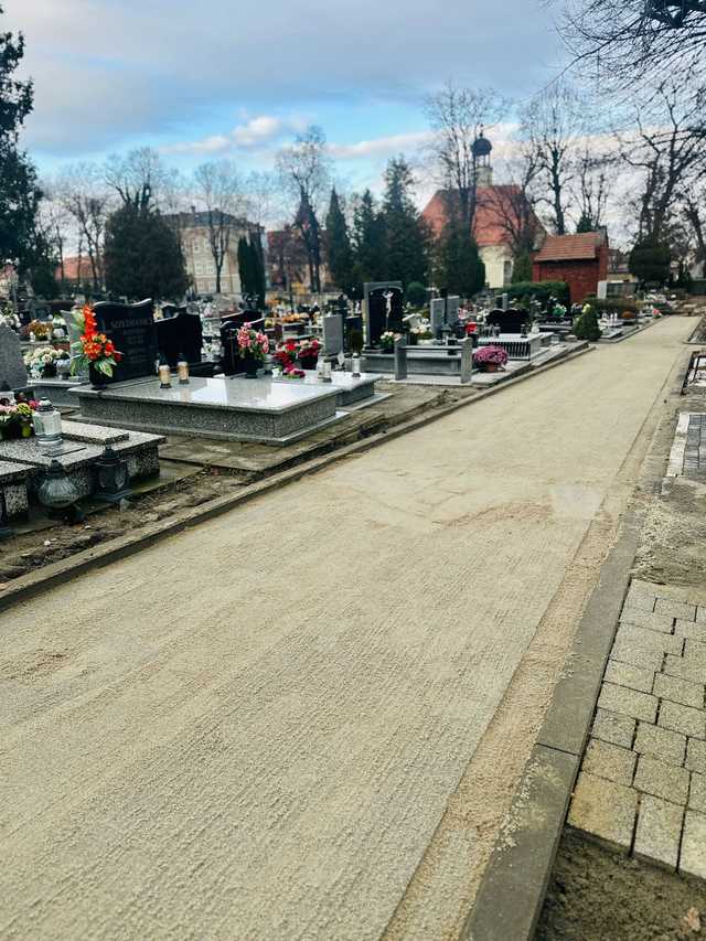 [FOTO] Modernizacja cmentarza w Ziębicach za ponad 2,5 miliona złotych -  co się zmieni?