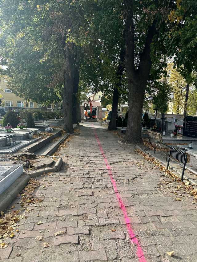 [FOTO] Modernizacja cmentarza w Ziębicach za ponad 2,5 miliona złotych -  co się zmieni?