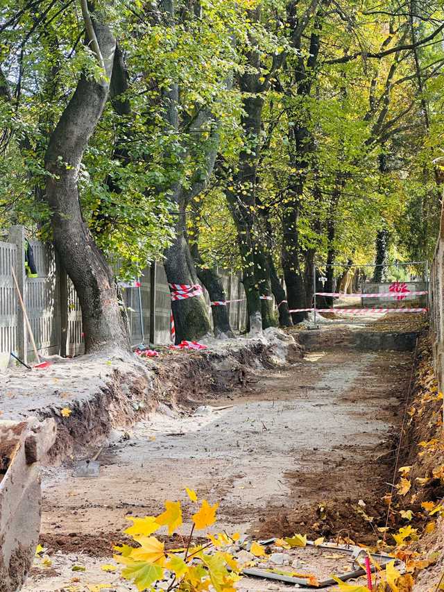 [FOTO] Modernizacja cmentarza w Ziębicach za ponad 2,5 miliona złotych -  co się zmieni?