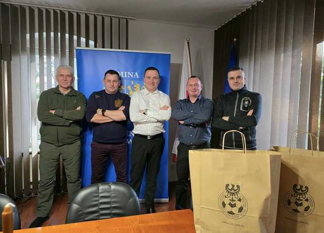 [FOTO] Boiska w gminie Kamieniec Ząbkowicki zostały odnowione z myślą o mieszkańcach