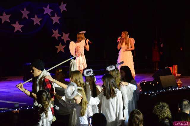 [FOTO,WIDEO] Świąteczne Anioły rozświetliły Ząbkowice Śląskie - wyjątkowy koncert Szkoły Muzycznej 