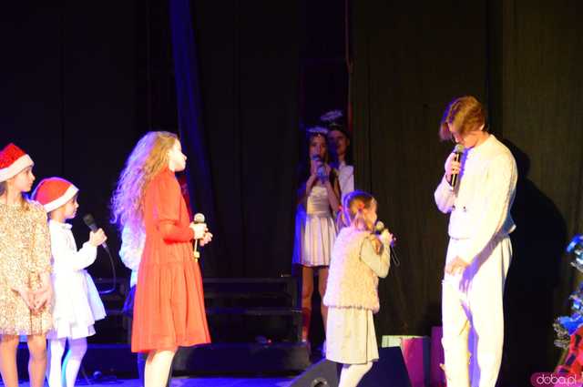 [FOTO,WIDEO] Świąteczne Anioły rozświetliły Ząbkowice Śląskie - wyjątkowy koncert Szkoły Muzycznej 