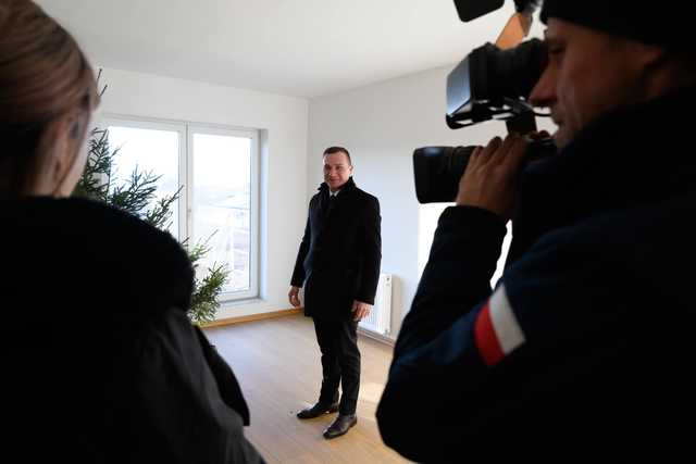 [FOTO] Z nadzieją na nowy początek. Powodzianie w Kamieńcu Ząbkowickim otrzymali nowe mieszkania