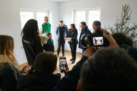 [FOTO] Z nadzieją na nowy początek. Powodzianie w Kamieńcu Ząbkowickim otrzymali nowe mieszkania