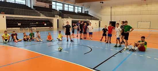 [FOTO] Aktywne święta w Ziębicach: nowa hala sportowa zapełniła się młodymi sportowcami!