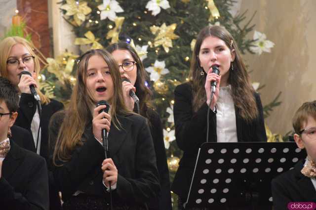 [FOTO] Koncert charytatywny dla Wojtka w Przedborowej 