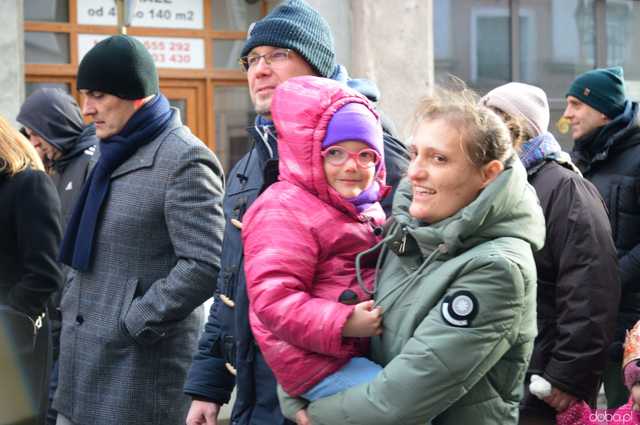 [FOTO, WIDEO] Trzej Królowie przeszli ulicami Ząbkowic Śląskich wspólnie z mieszkańcami!