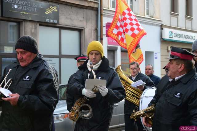 [FOTO, WIDEO] Trzej Królowie przeszli ulicami Ząbkowic Śląskich wspólnie z mieszkańcami!