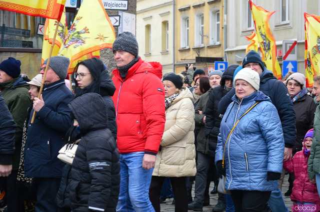 [FOTO, WIDEO] Trzej Królowie przeszli ulicami Ząbkowic Śląskich wspólnie z mieszkańcami!