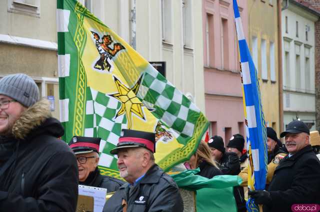 [FOTO, WIDEO] Trzej Królowie przeszli ulicami Ząbkowic Śląskich wspólnie z mieszkańcami!