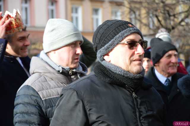 [FOTO, WIDEO] Trzej Królowie przeszli ulicami Ząbkowic Śląskich wspólnie z mieszkańcami!