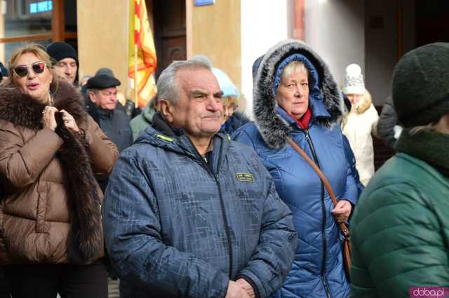 [FOTO, WIDEO] Trzej Królowie przeszli ulicami Ząbkowic Śląskich wspólnie z mieszkańcami!