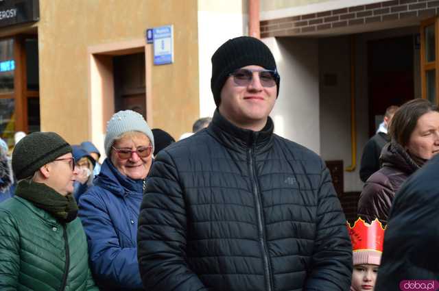 [FOTO, WIDEO] Trzej Królowie przeszli ulicami Ząbkowic Śląskich wspólnie z mieszkańcami!