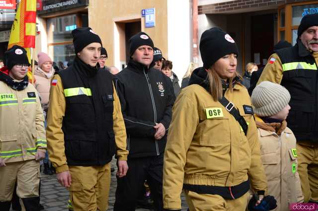 [FOTO, WIDEO] Trzej Królowie przeszli ulicami Ząbkowic Śląskich wspólnie z mieszkańcami!