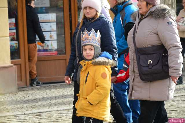 [FOTO, WIDEO] Trzej Królowie przeszli ulicami Ząbkowic Śląskich wspólnie z mieszkańcami!