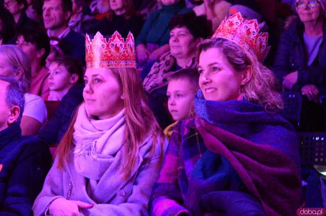 [FOTO, WIDEO] Trzej Królowie przeszli ulicami Ząbkowic Śląskich wspólnie z mieszkańcami!