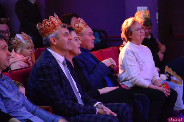 [FOTO, WIDEO] Trzej Królowie przeszli ulicami Ząbkowic Śląskich wspólnie z mieszkańcami!