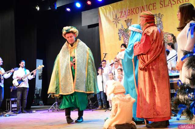 [FOTO, WIDEO] Trzej Królowie przeszli ulicami Ząbkowic Śląskich wspólnie z mieszkańcami!