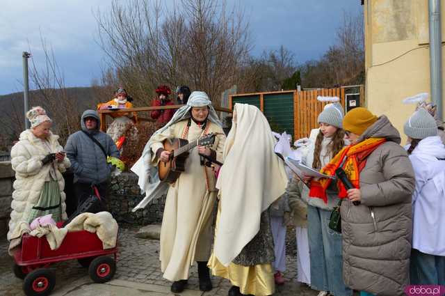 [FOTO,WIDEO] Już 13 raz Orszak Trzech Króli przeszedł ulicami Barda 