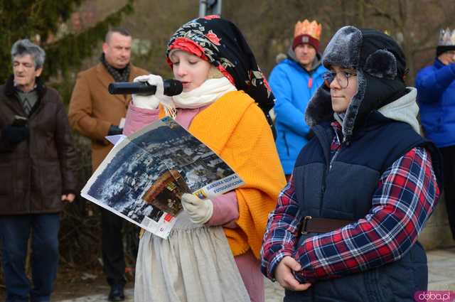[FOTO,WIDEO] Już 13 raz Orszak Trzech Króli przeszedł ulicami Barda 
