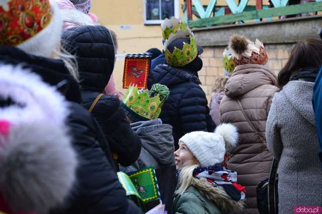 [FOTO,WIDEO] Już 13 raz Orszak Trzech Króli przeszedł ulicami Barda 