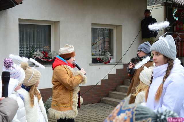 [FOTO,WIDEO] Już 13 raz Orszak Trzech Króli przeszedł ulicami Barda 