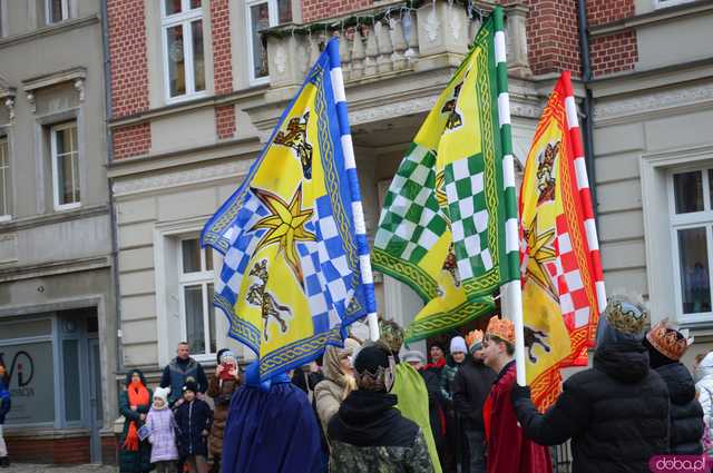 [FOTO,WIDEO] Już 13 raz Orszak Trzech Króli przeszedł ulicami Barda 