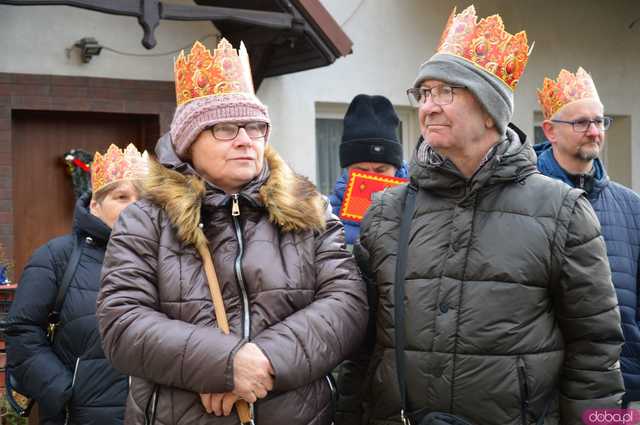 [FOTO,WIDEO] Już 13 raz Orszak Trzech Króli przeszedł ulicami Barda 