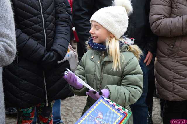 [FOTO,WIDEO] Już 13 raz Orszak Trzech Króli przeszedł ulicami Barda 