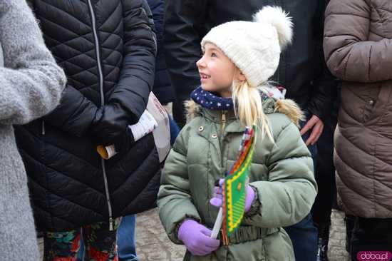 [FOTO,WIDEO] Już 13 raz Orszak Trzech Króli przeszedł ulicami Barda 