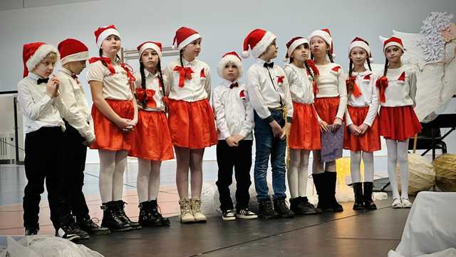 [FOTO] Barwny orszak przeszedł przez Ziębice – mieszkańcy wspólnie uczcili święto Objawienia Pańskiego 