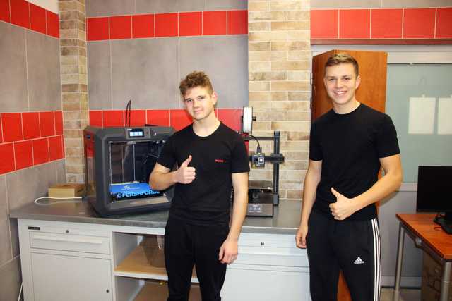 [FOTO] Ząbkowickie technikum rozwija kwalifikacje uczniów dzięki unijnemu projektowi