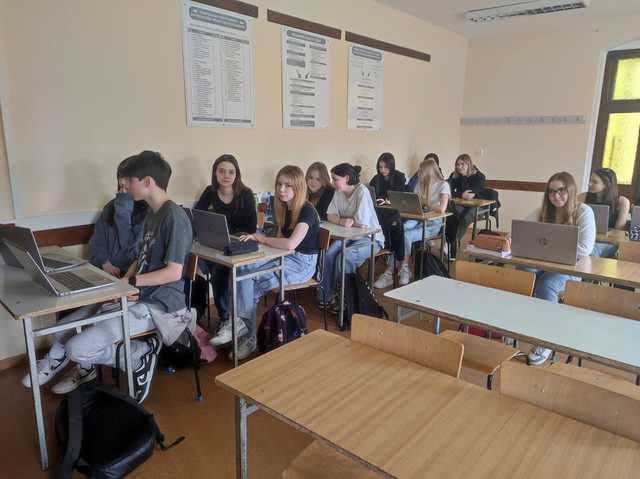 [FOTO] Ząbkowickie technikum rozwija kwalifikacje uczniów dzięki unijnemu projektowi