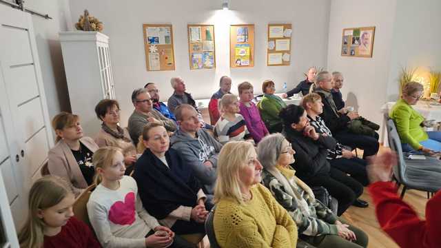 [FOTO] Przewodnik Tomasz Śnieżek podzielił się swoimi opowieściami z regionu